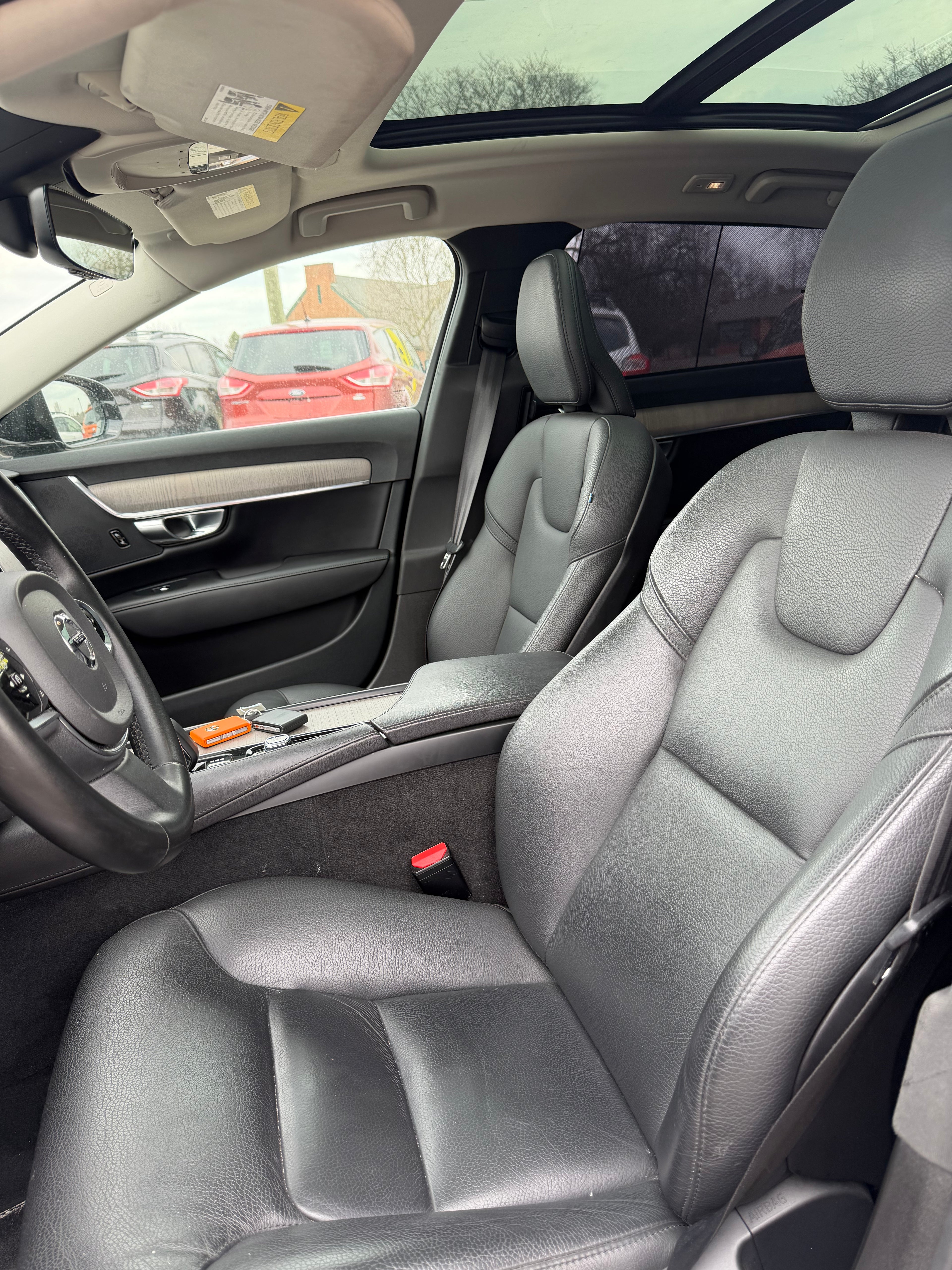 2023 VOVLO S90 B6